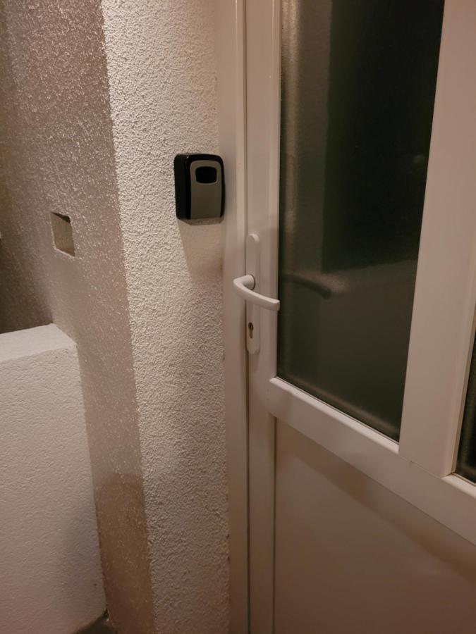 Kod Dide - Entry With Pin 0-24H Daire Slavonski Brod Dış mekan fotoğraf